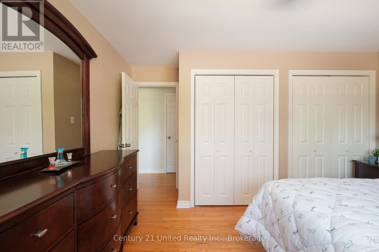 1233 FRANKLIN DRIVE - 18