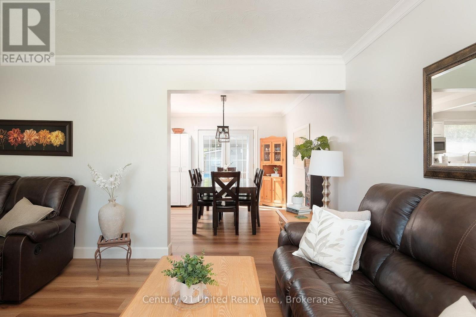 1233 FRANKLIN DRIVE - 7