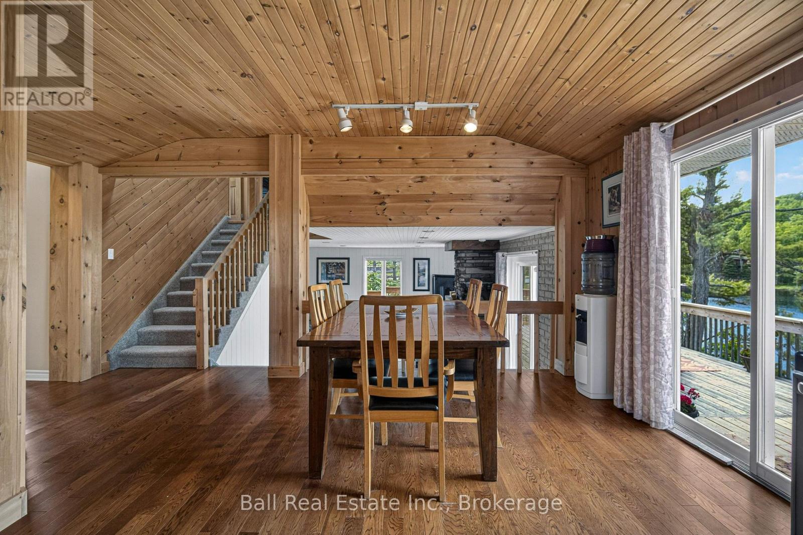 85 HILLCREST ROAD - 14