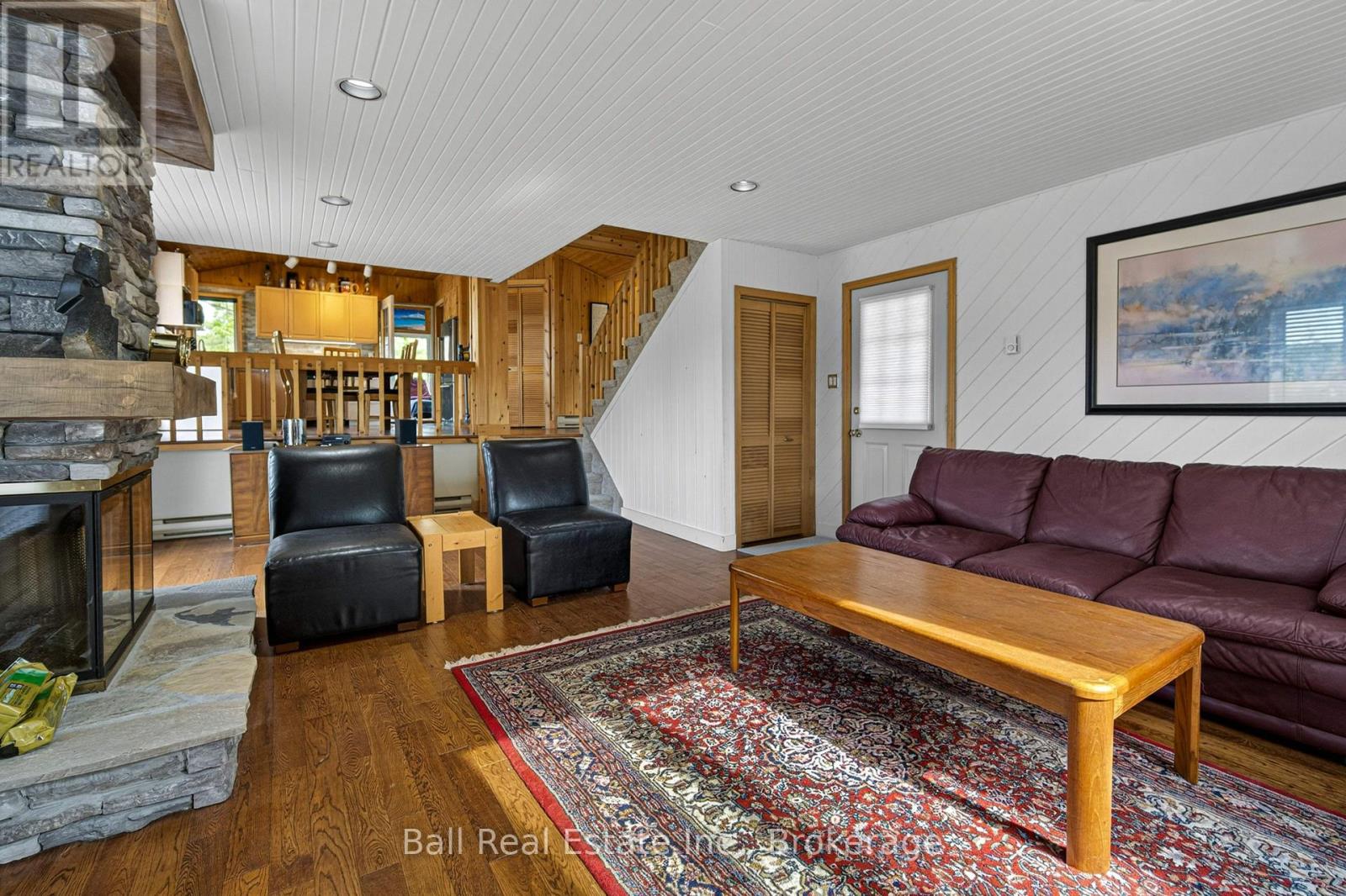 85 HILLCREST ROAD - 21