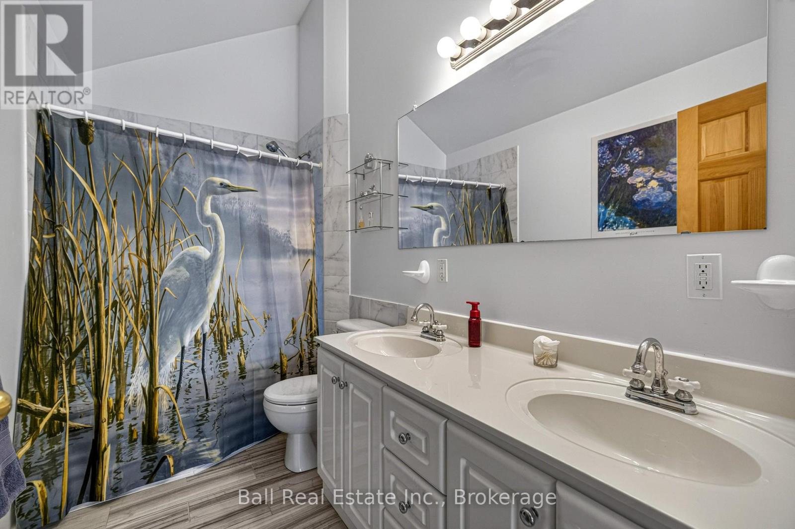 85 HILLCREST ROAD - 24