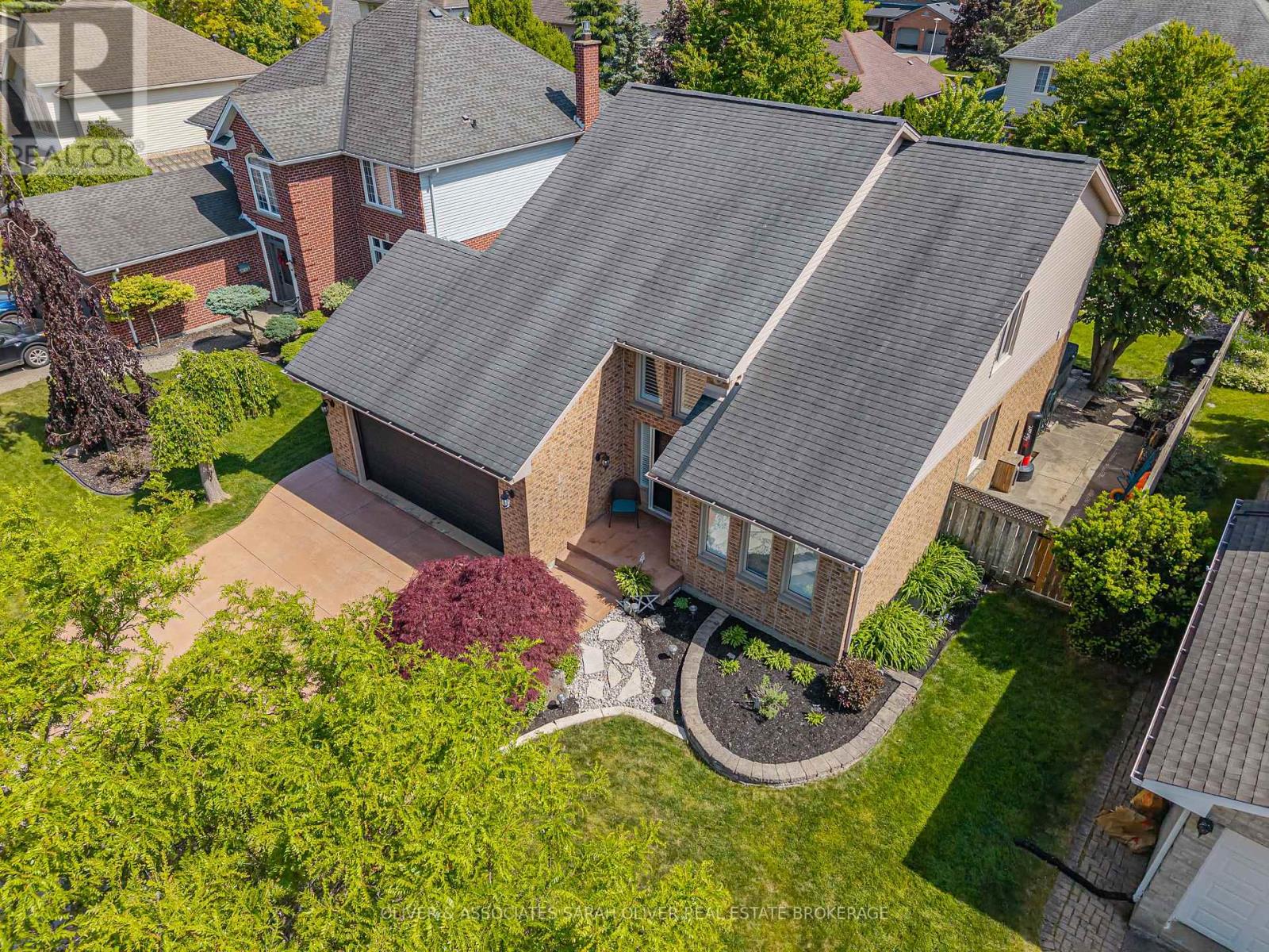 245 ENSIGN CRESCENT - 1