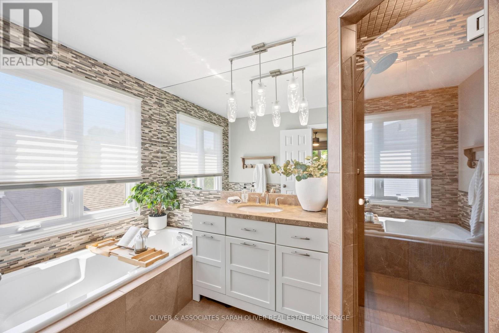 245 ENSIGN CRESCENT - 20