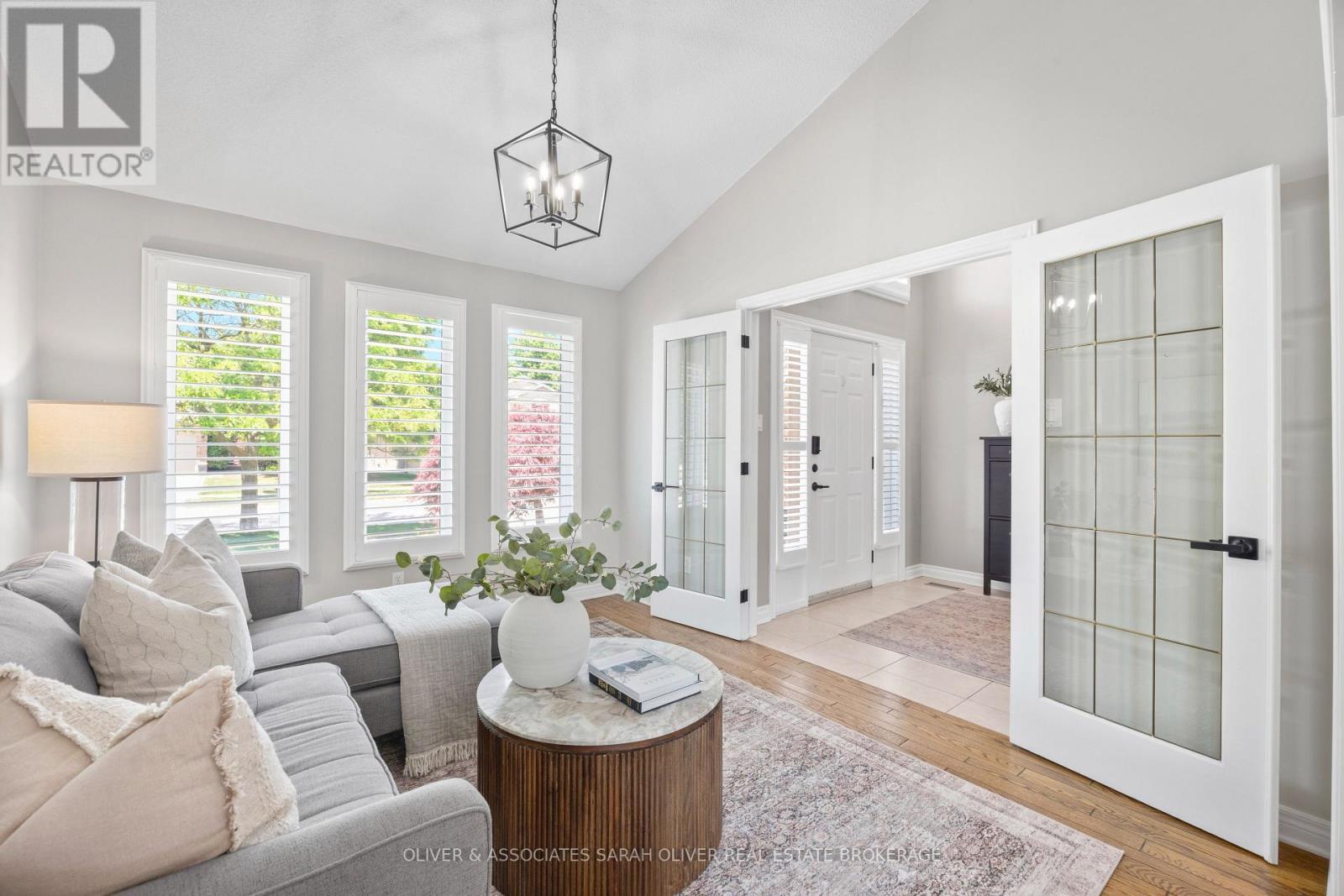 245 ENSIGN CRESCENT - Image 3