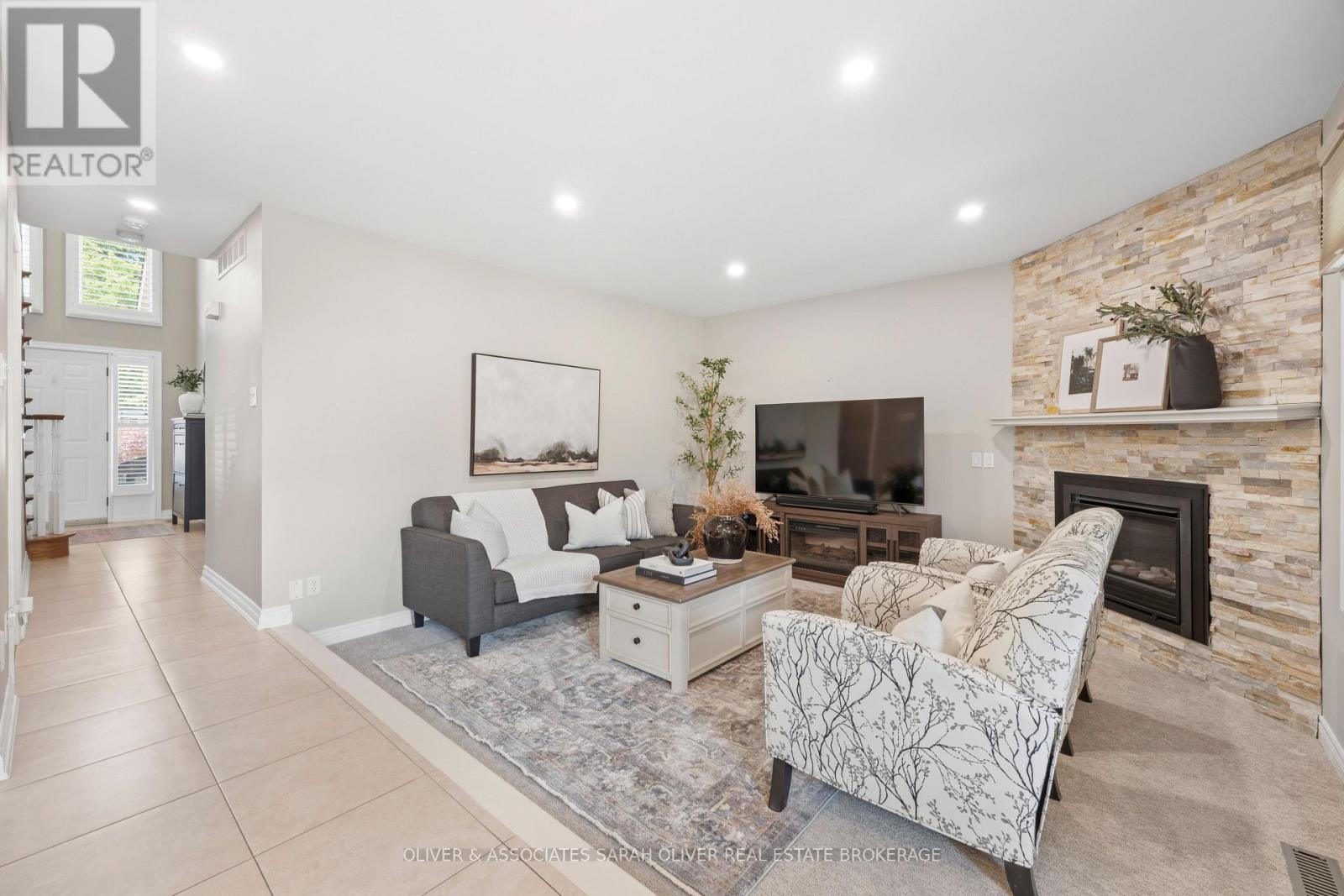 245 ENSIGN CRESCENT - 7