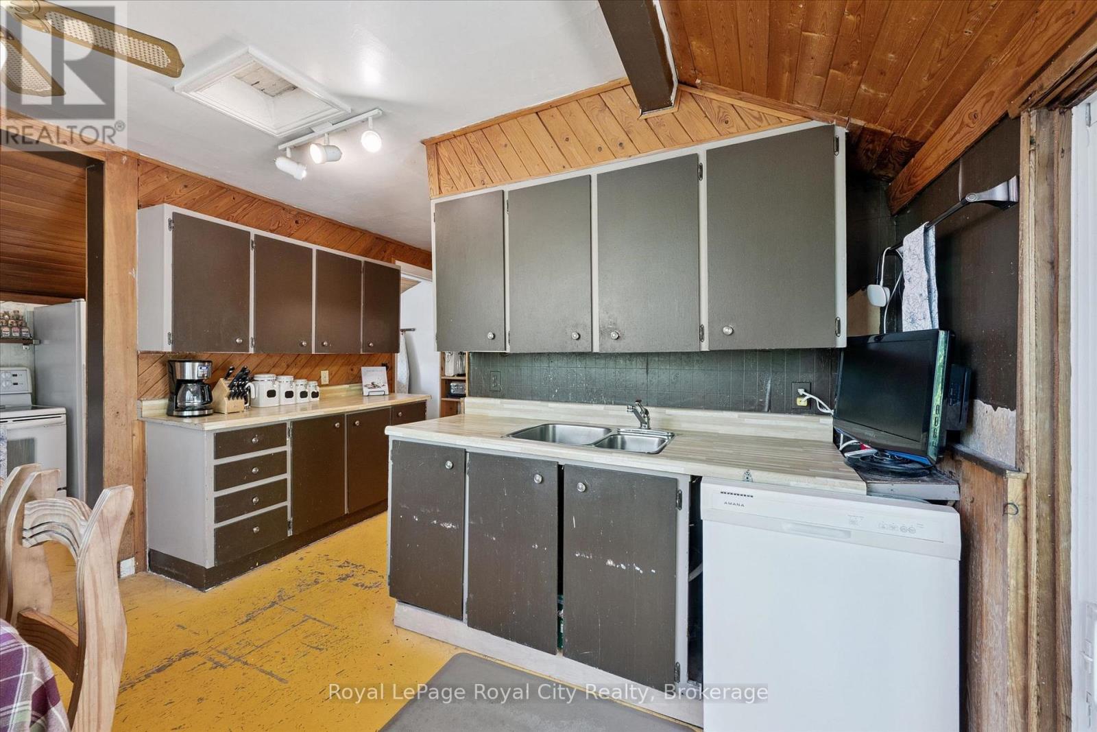 115 GROVE STREET - 23