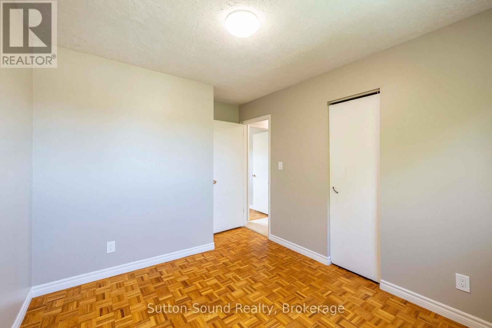 1038 11TH STREET E - 22