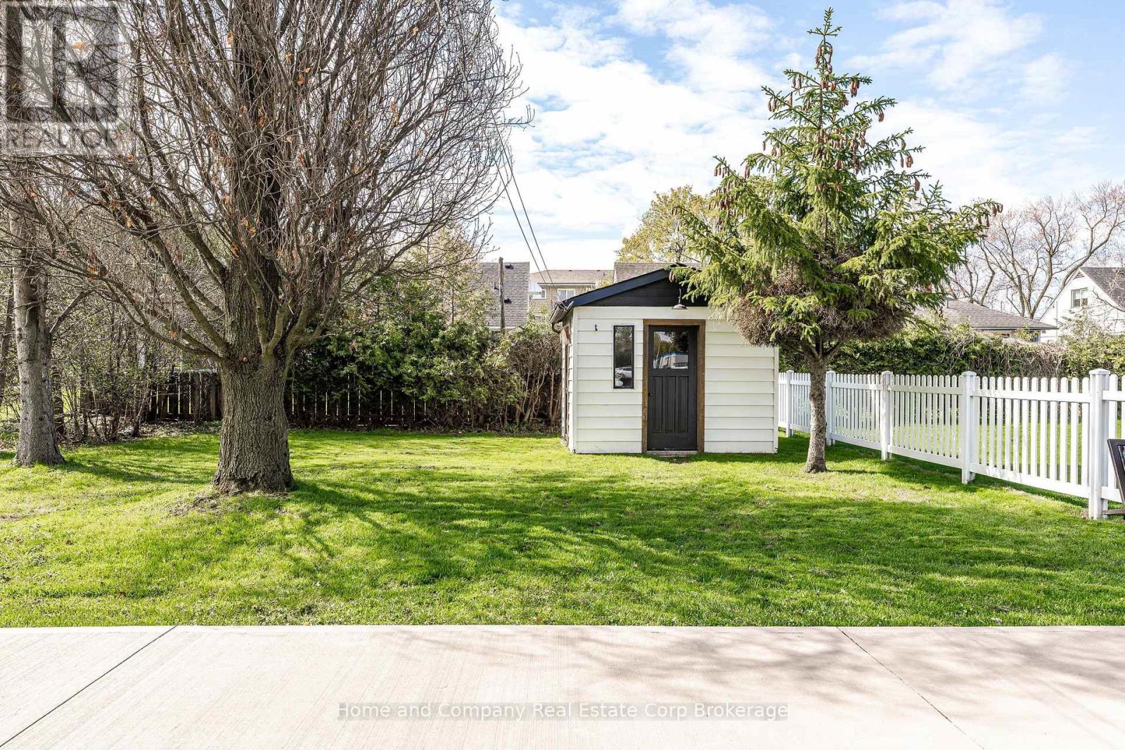 577 ALBERT STREET - 26