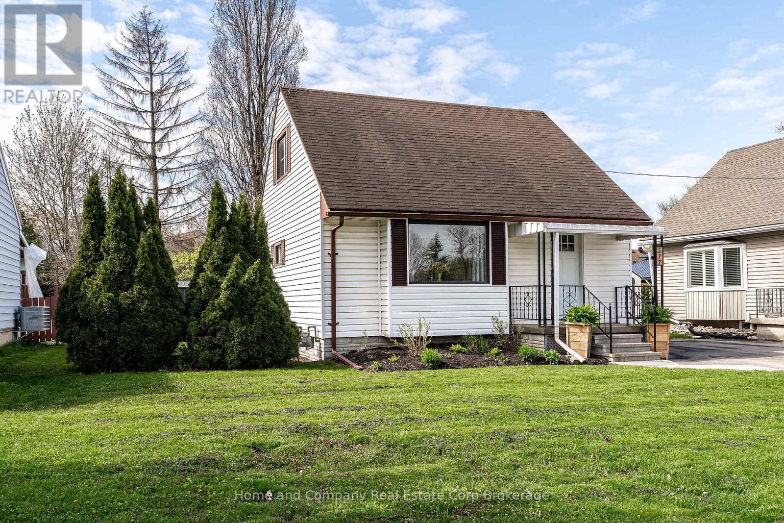 577 ALBERT STREET - 34