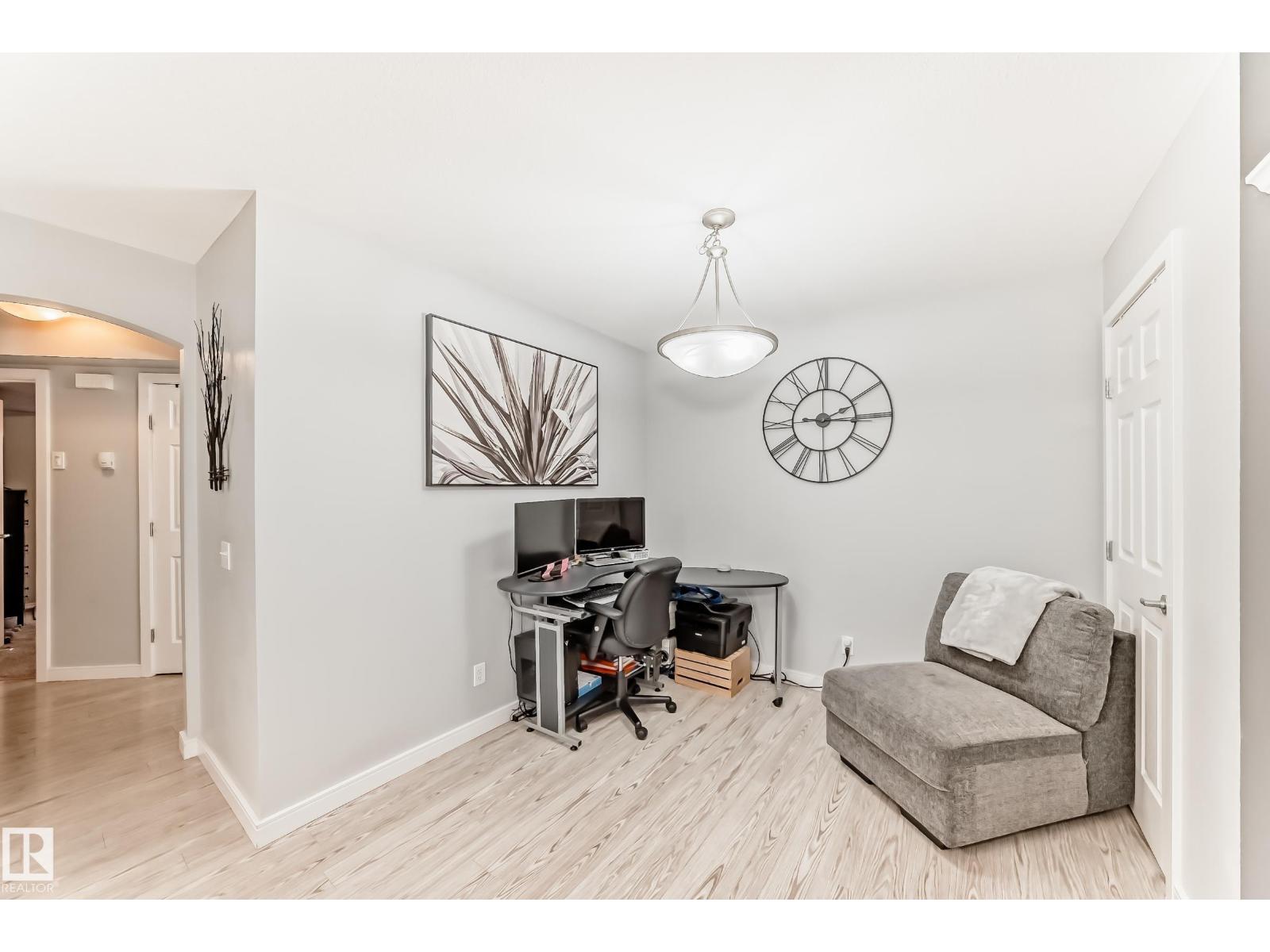 #53 150 EDWARDS DR SW - 12