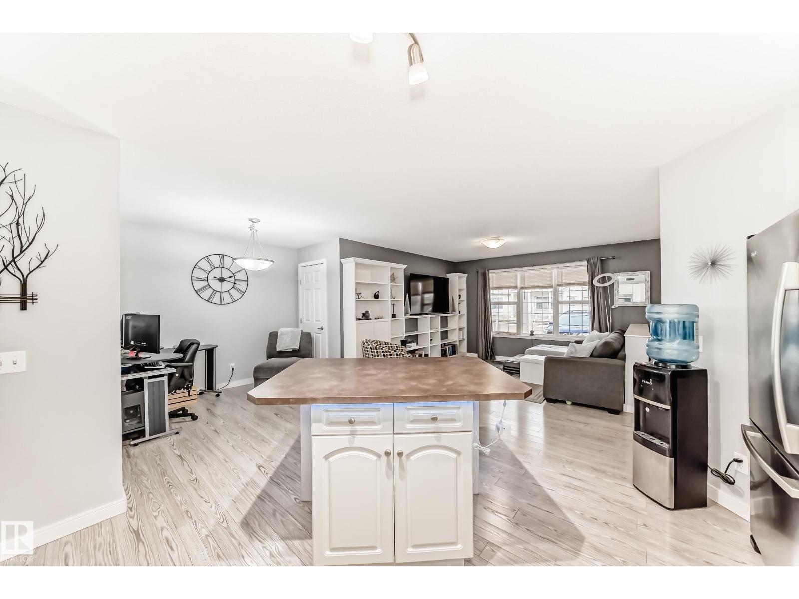 #53 150 EDWARDS DR SW - 8