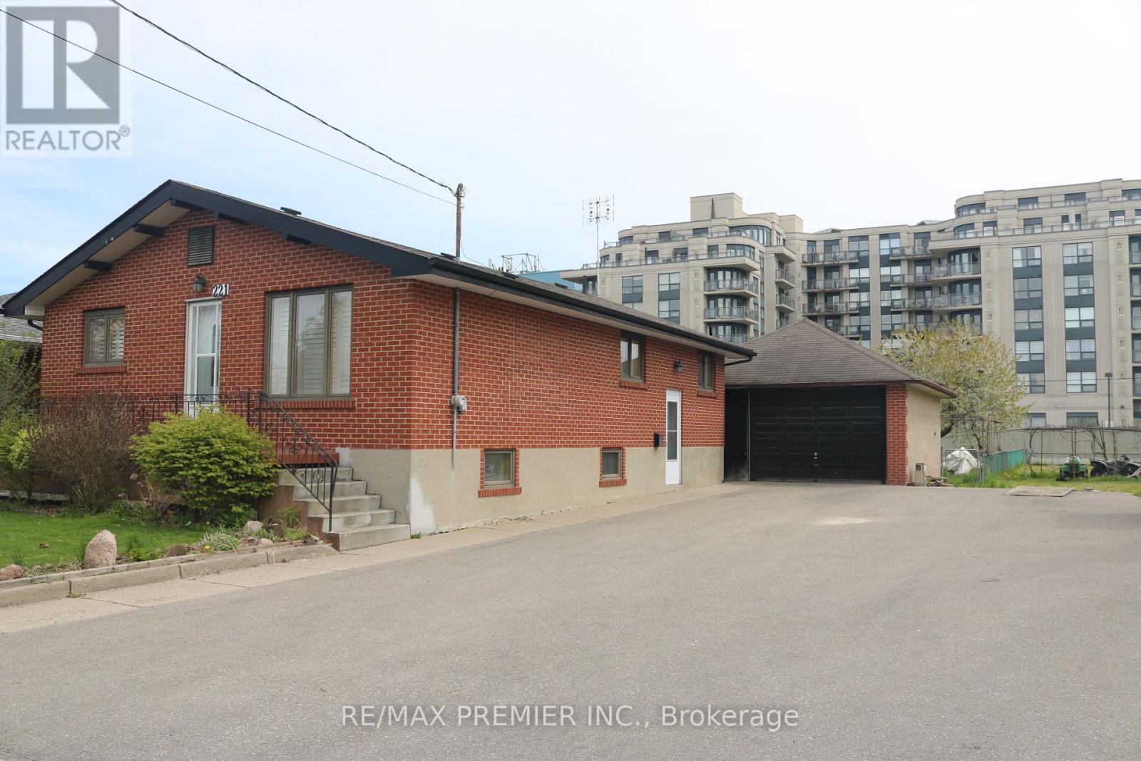 221 COCKSFIELD AVENUE - 2