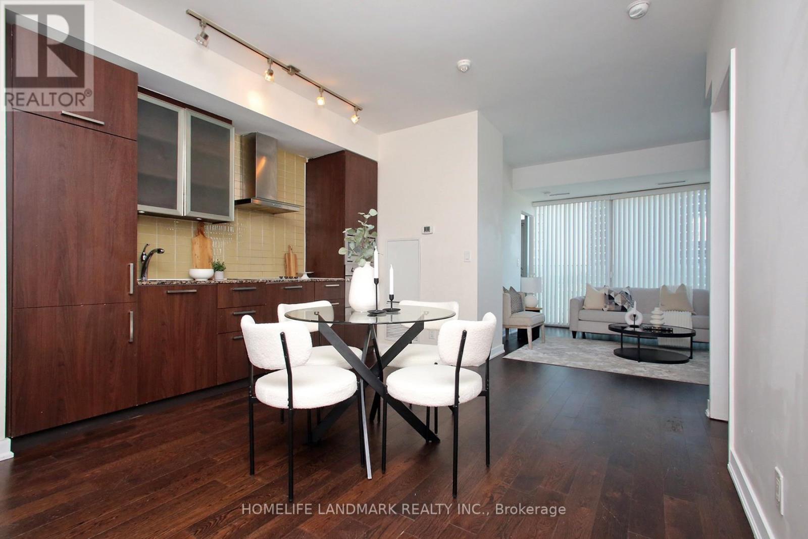 #1504 12 YORK STREET - 9