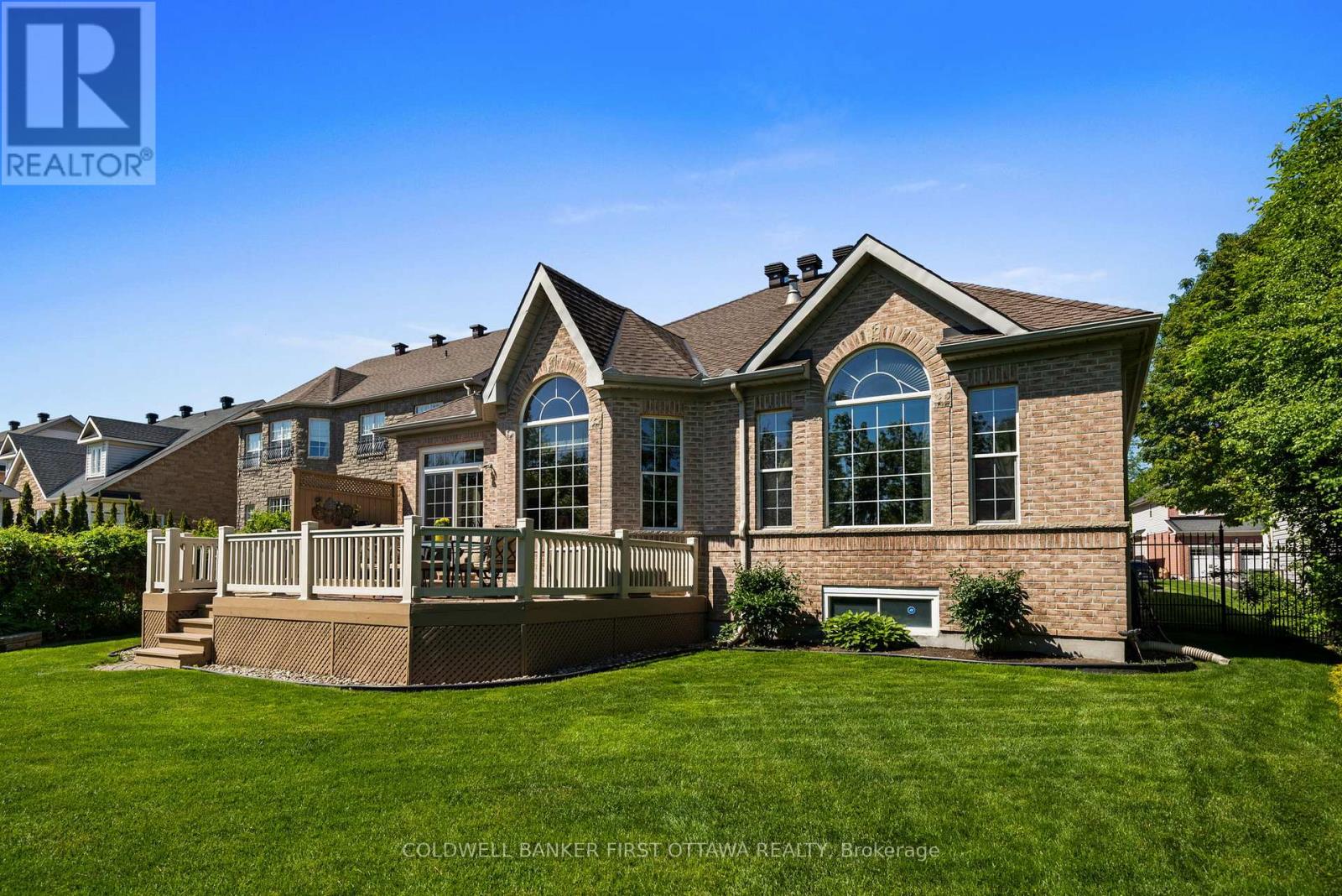 19 FENCEROW WAY - 34