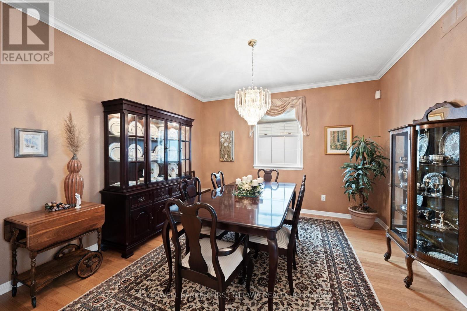 19 FENCEROW WAY - 6