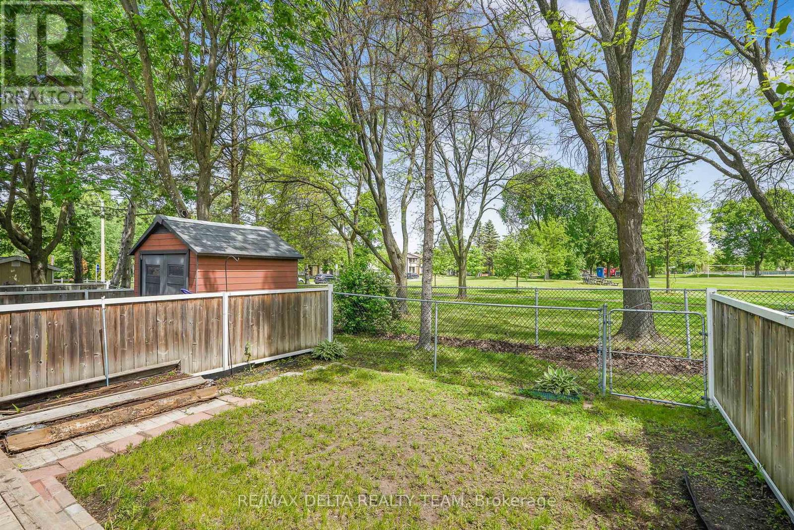 #27 1107 DES FORETS AVENUE - 23