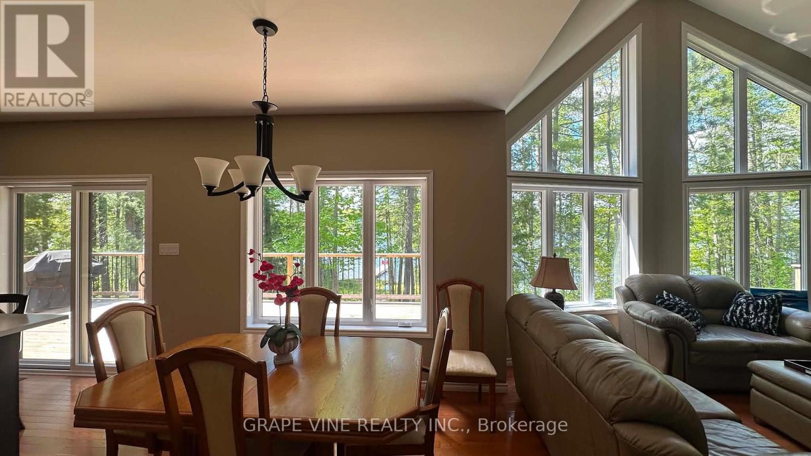 424 LAKEWOODS DRIVE - 15