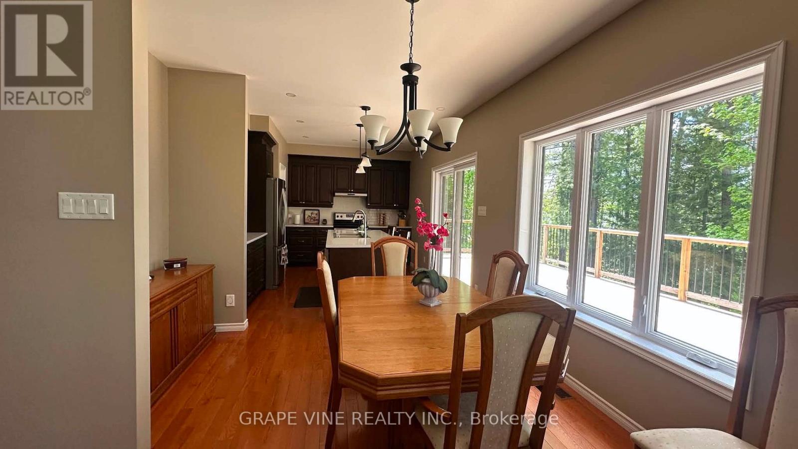 424 LAKEWOODS DRIVE - 16