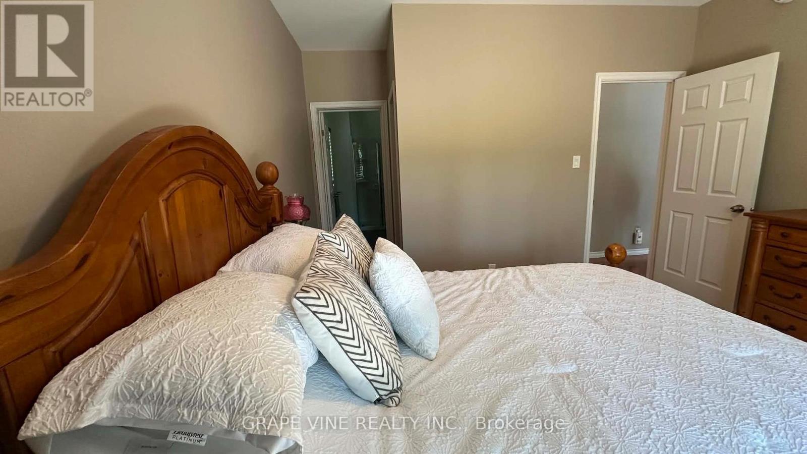 424 LAKEWOODS DRIVE - 19
