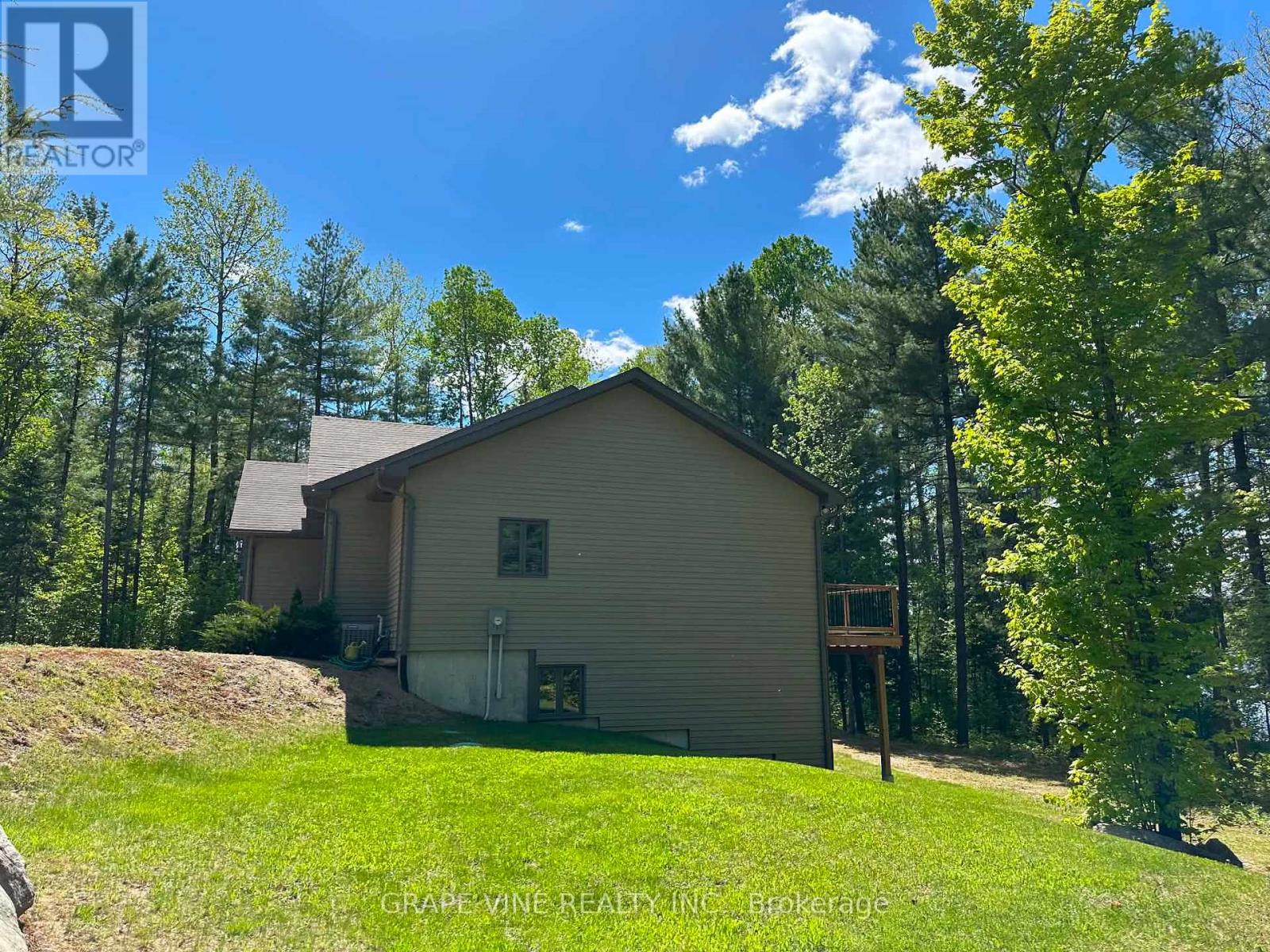 424 LAKEWOODS DRIVE - 29
