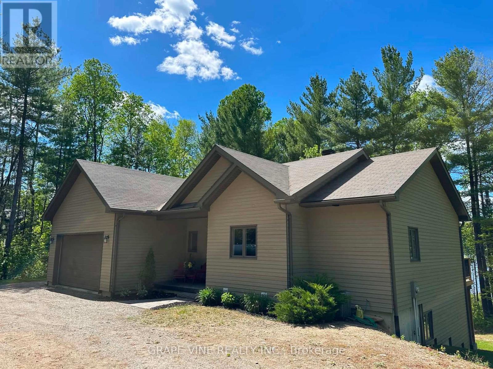 424 LAKEWOODS DRIVE - 3