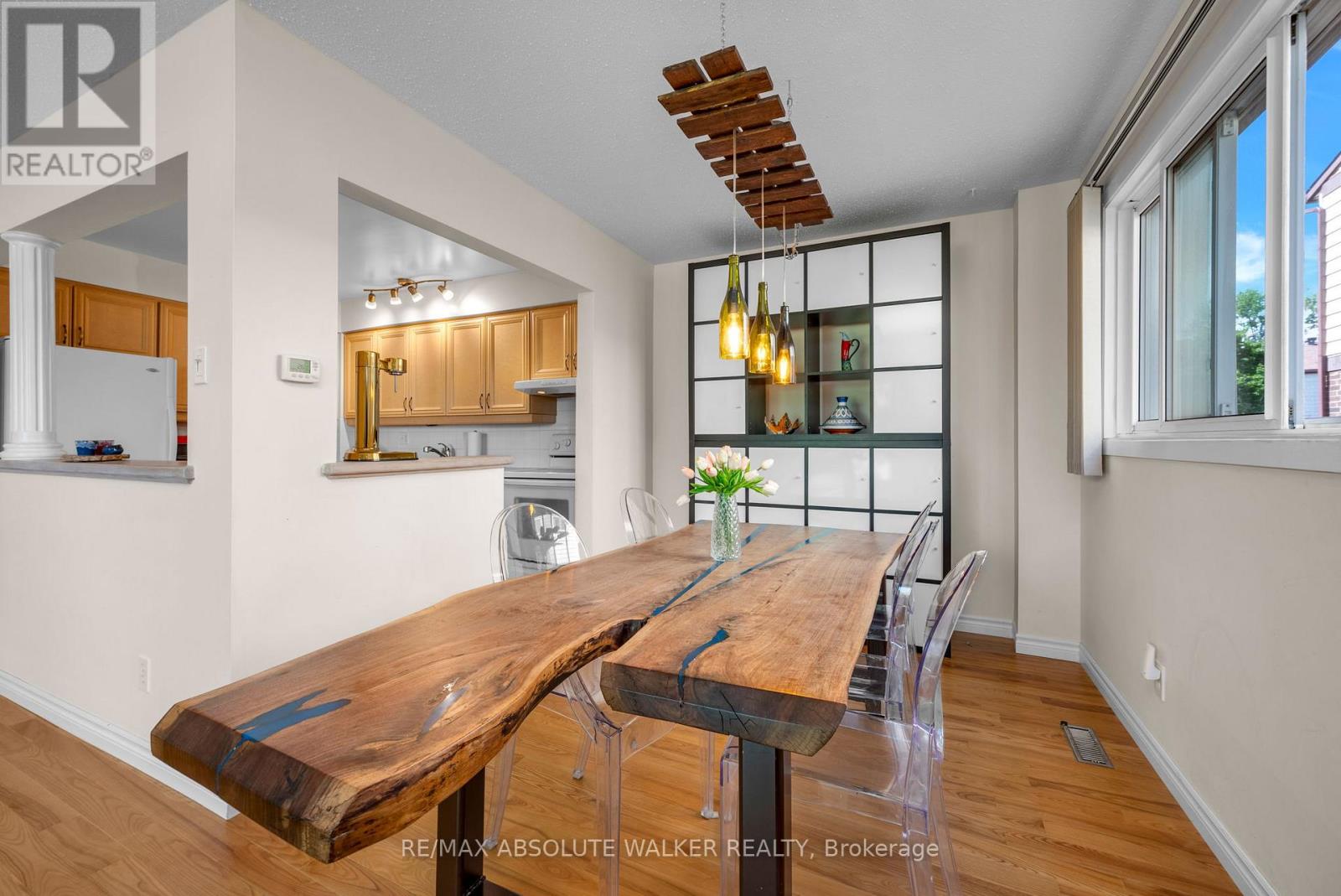#12 402 MONTFORT STREET - 11