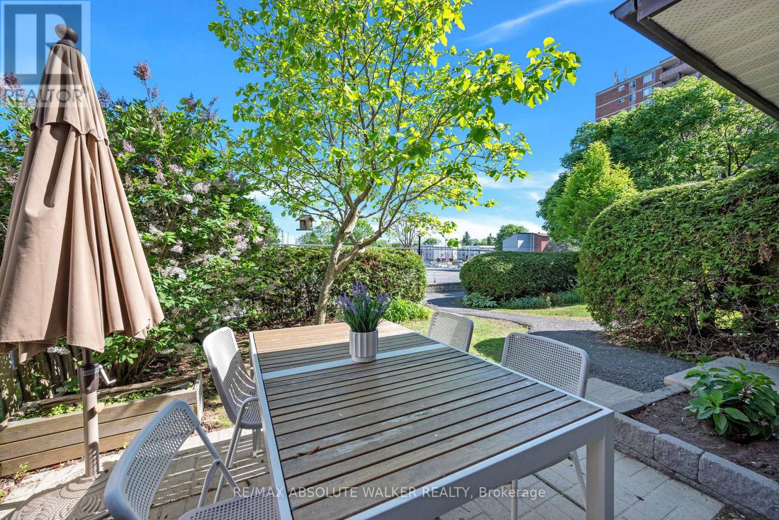 #12 402 MONTFORT STREET - 37