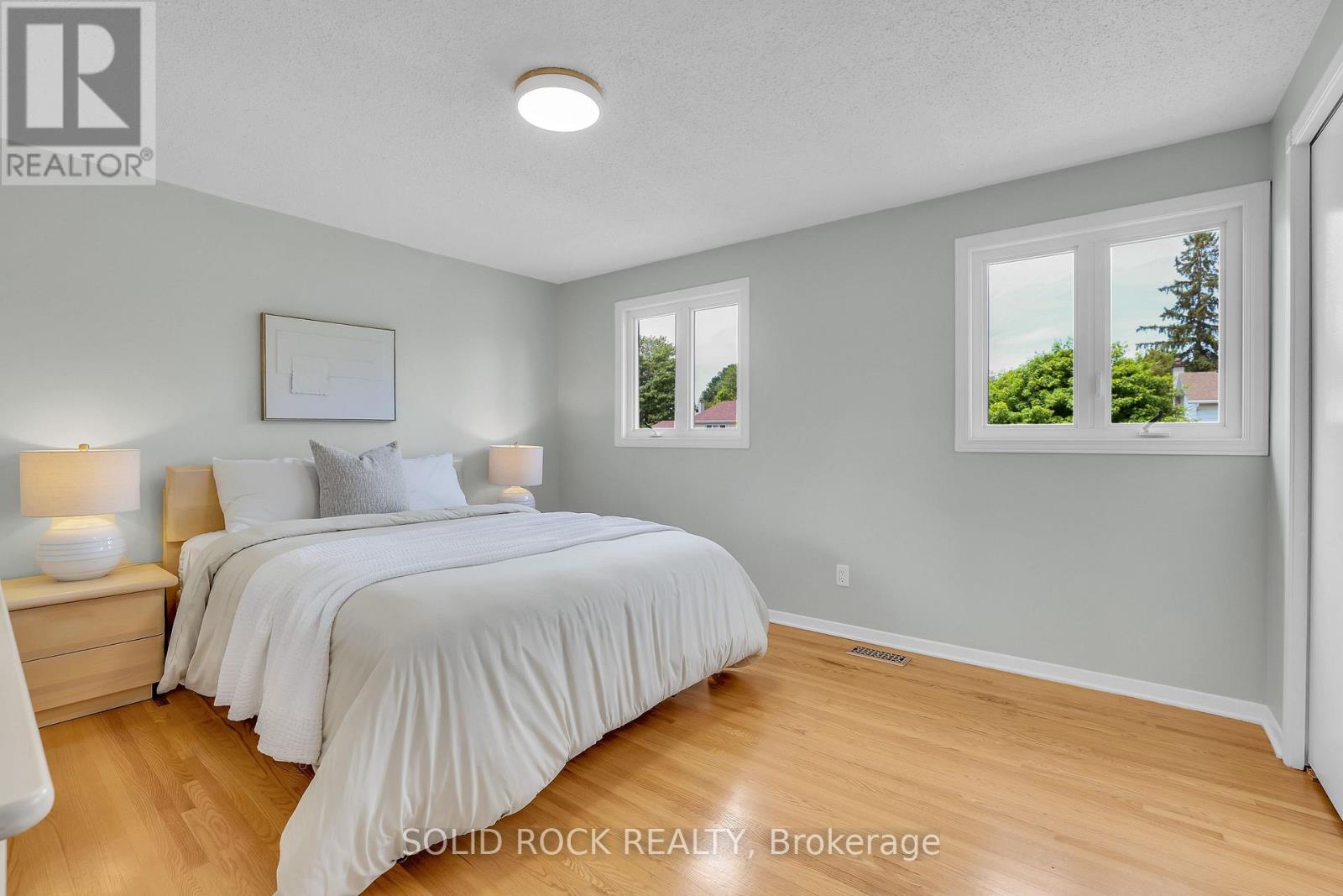 10 HIGHPARK CRESCENT - 23