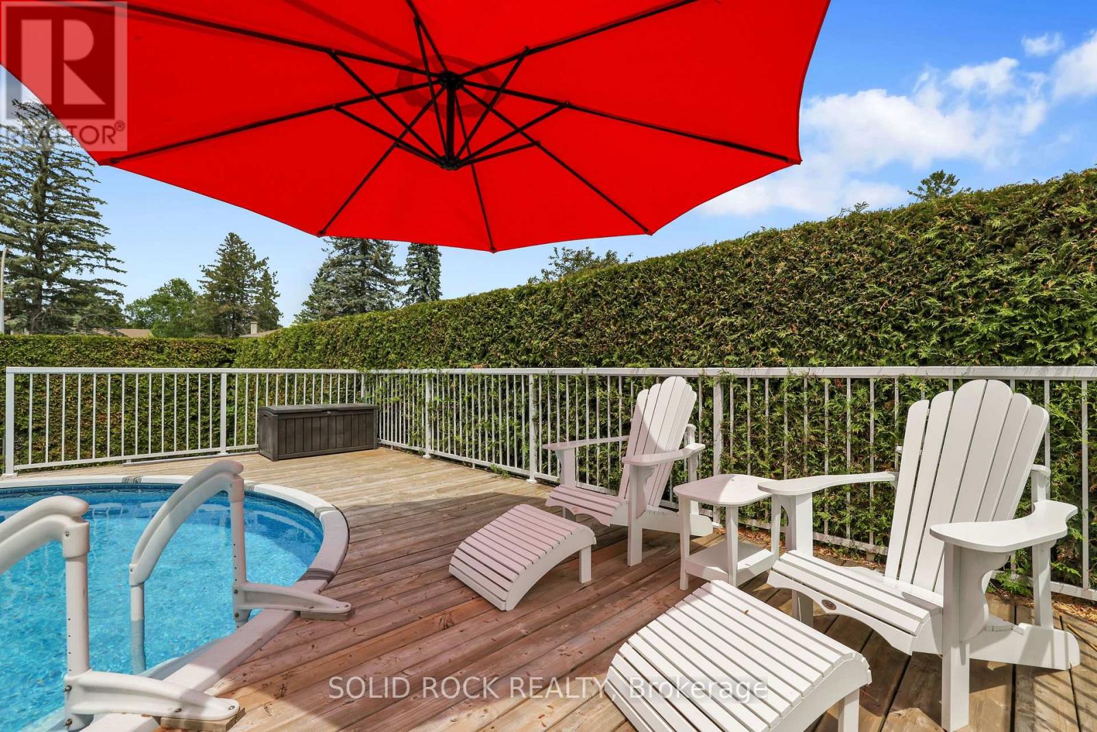 10 HIGHPARK CRESCENT - 35