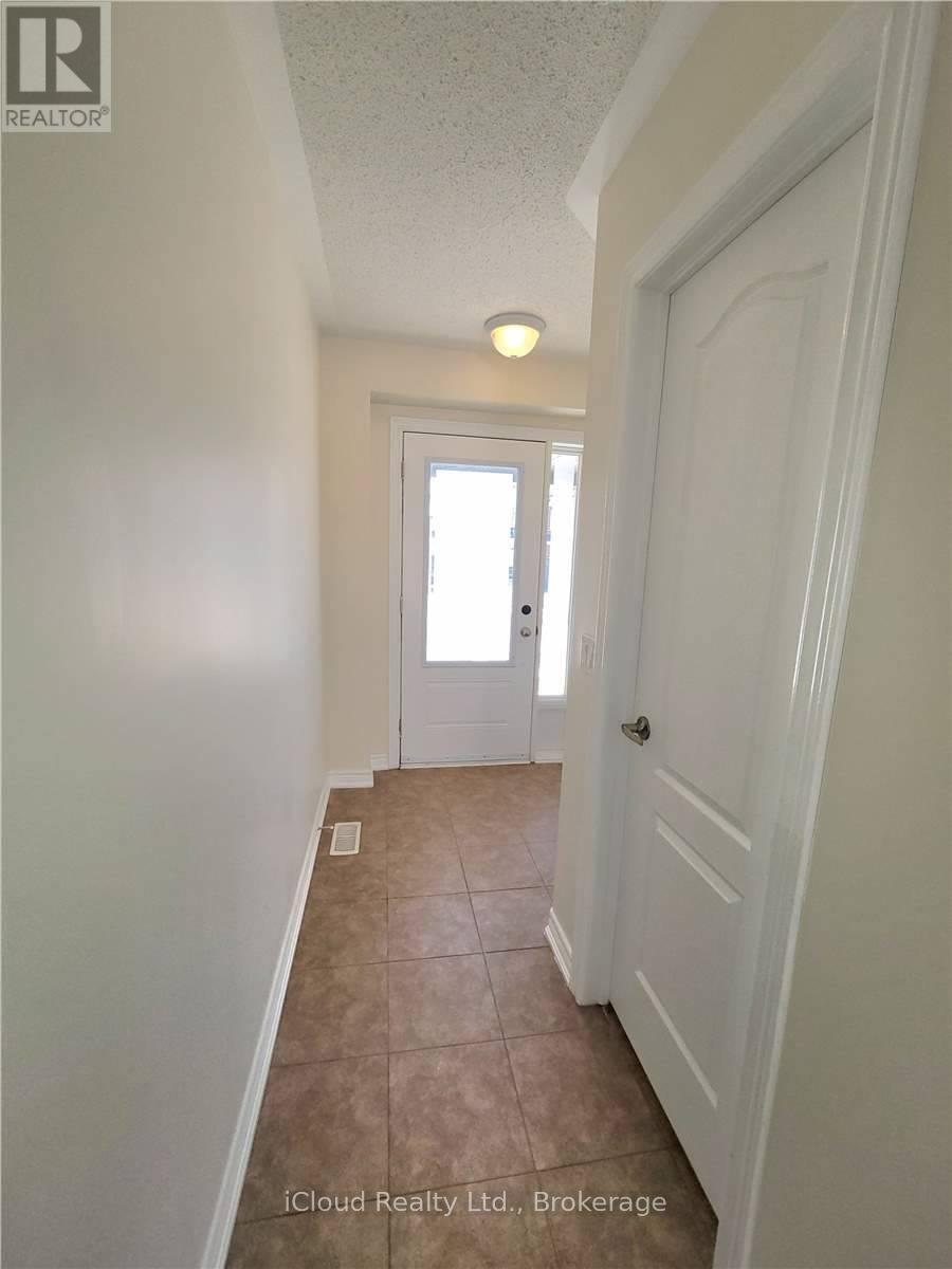 782 COOK CRESCENT - 2