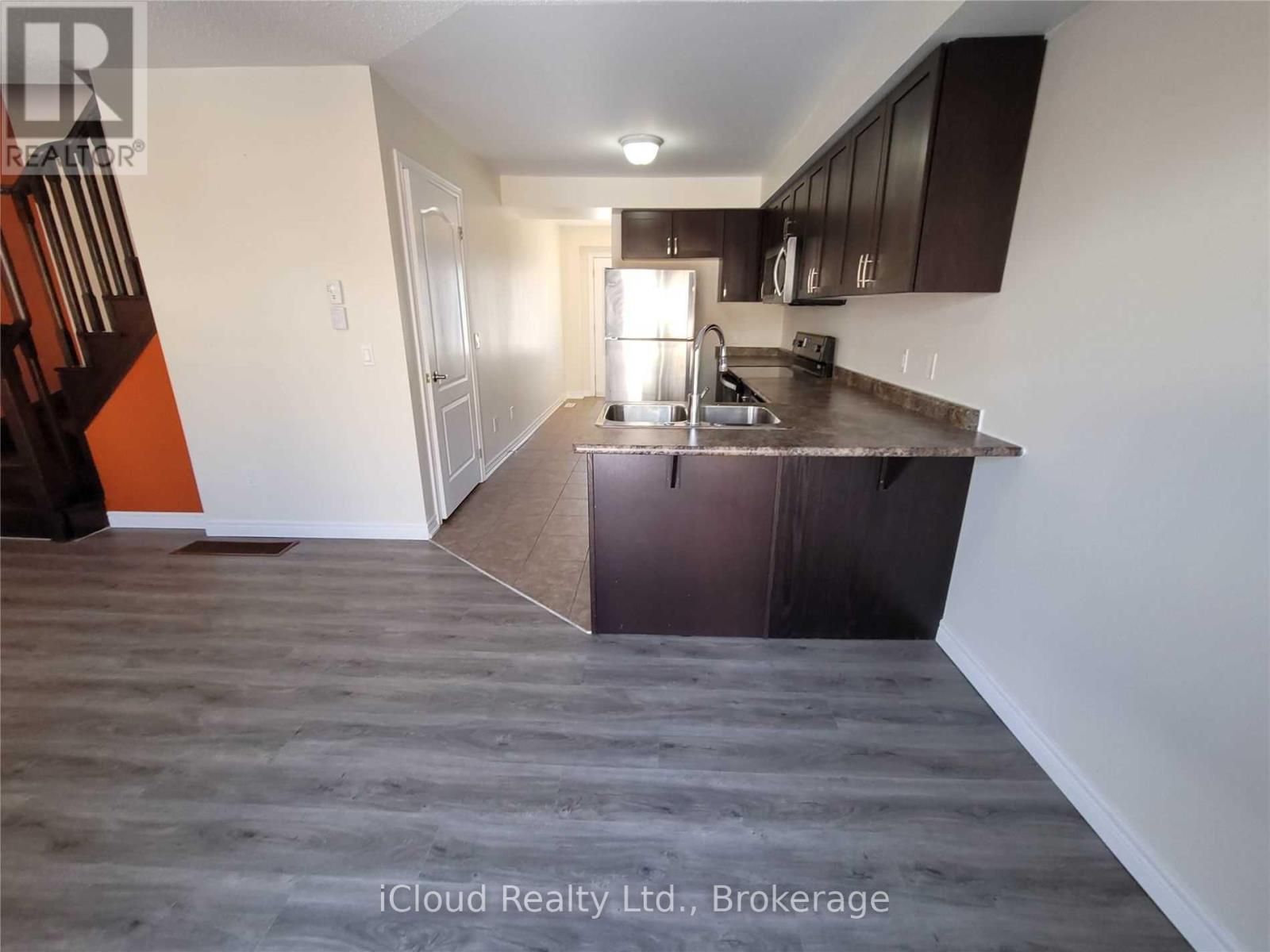 782 COOK CRESCENT - 6
