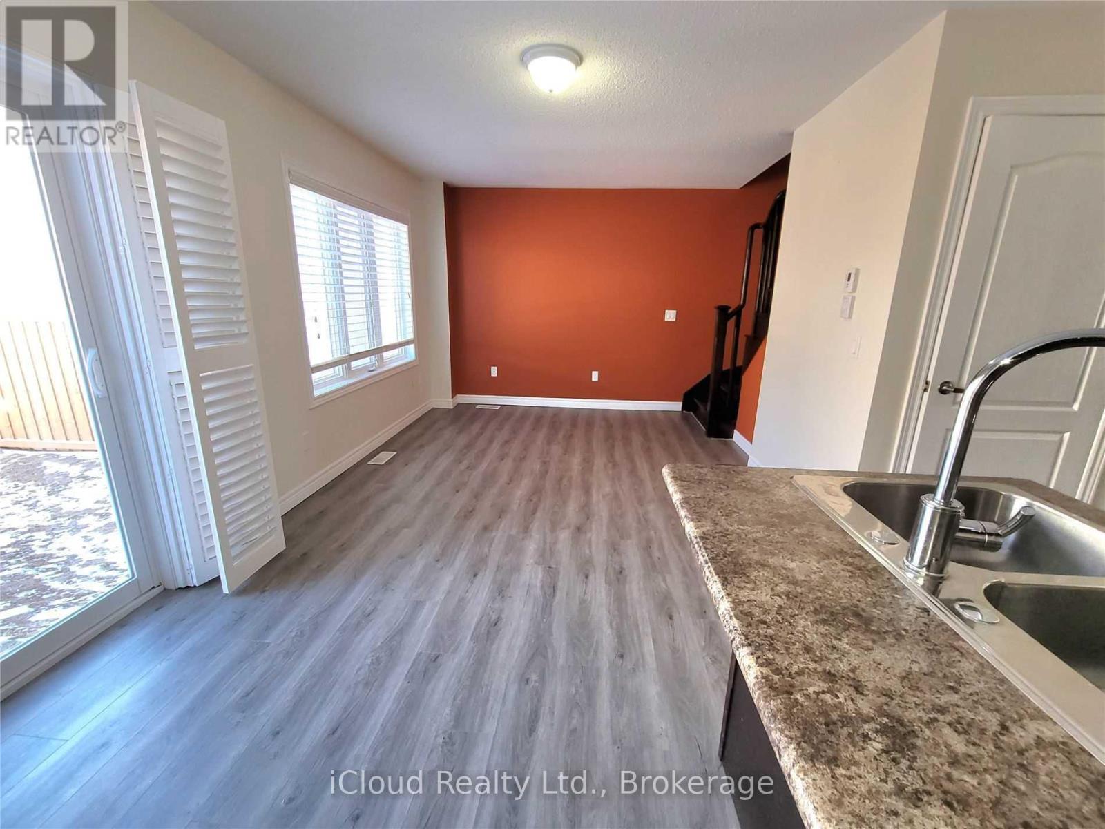 782 COOK CRESCENT - 7