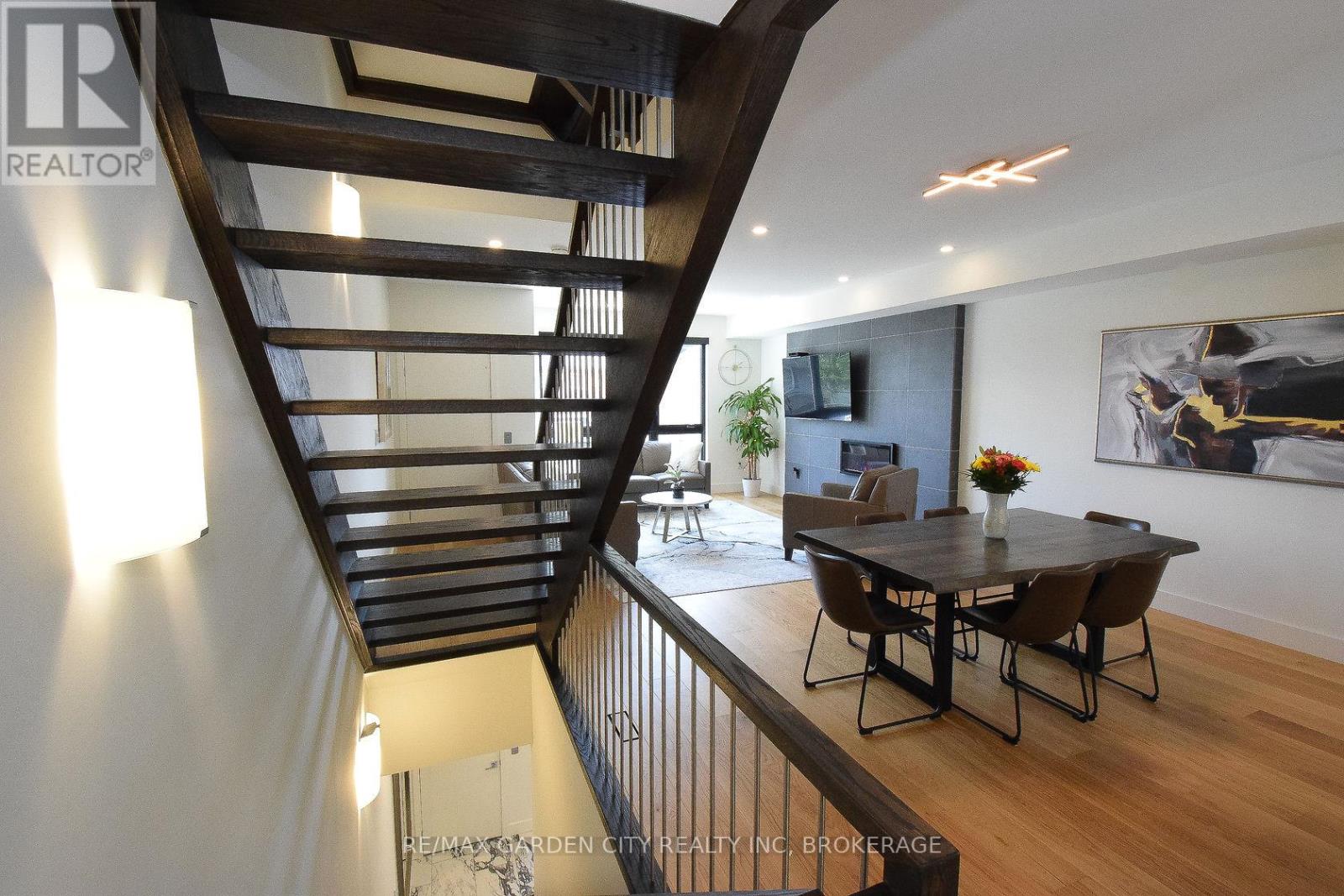 #5 2 BROCK STREET S - 9