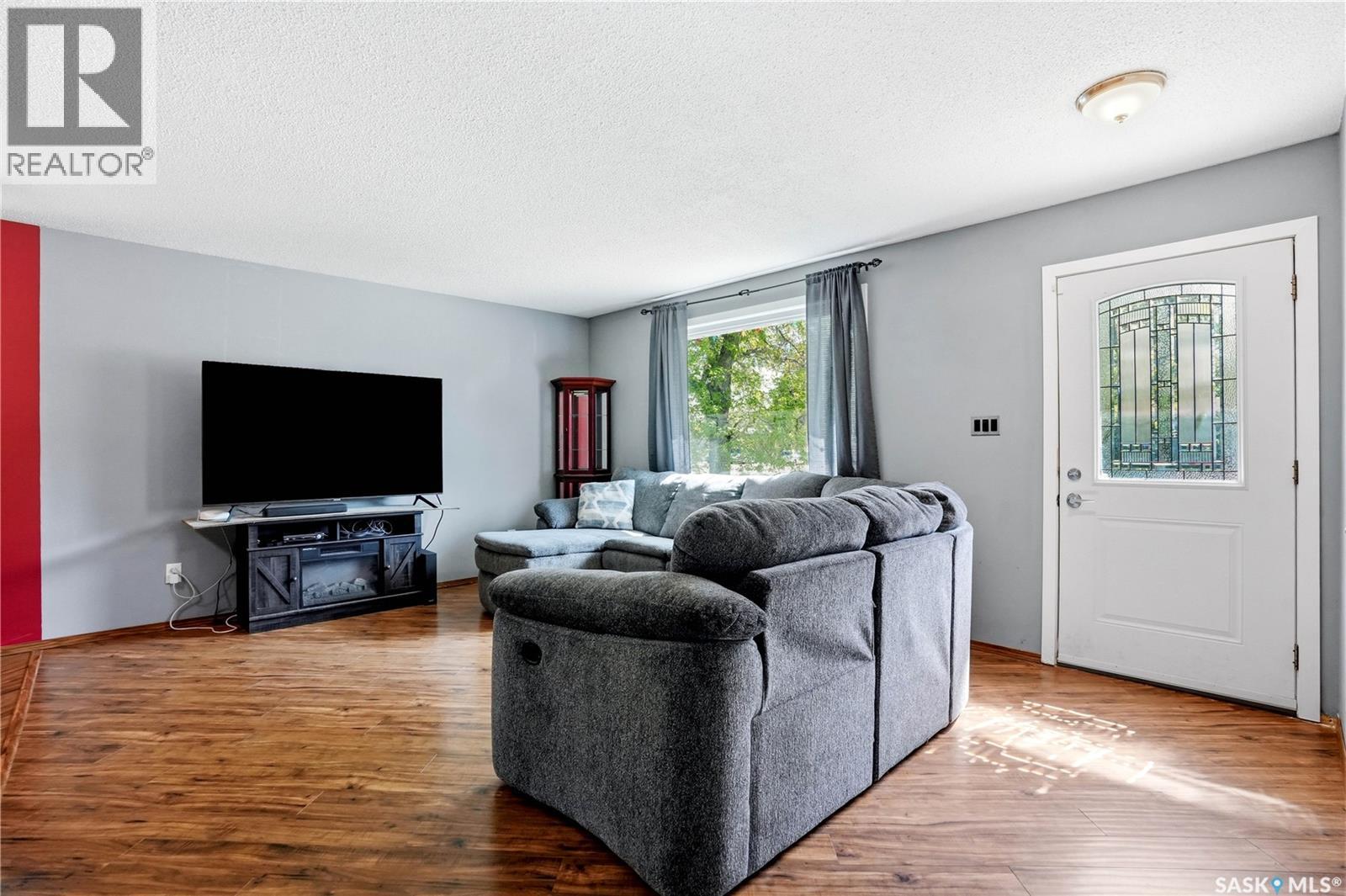 66 Nelles STREET - Image 2