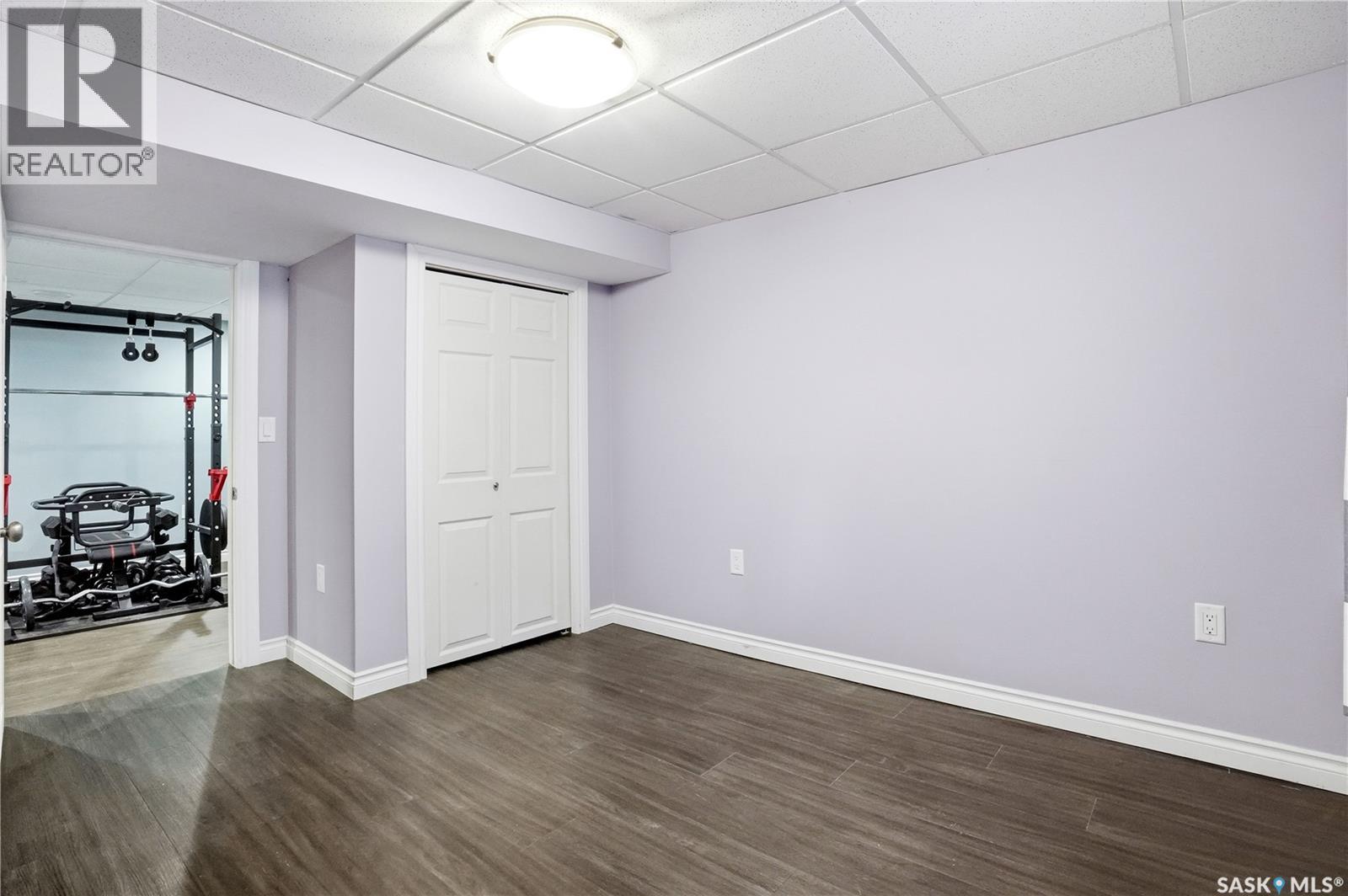 66 Nelles STREET - 27