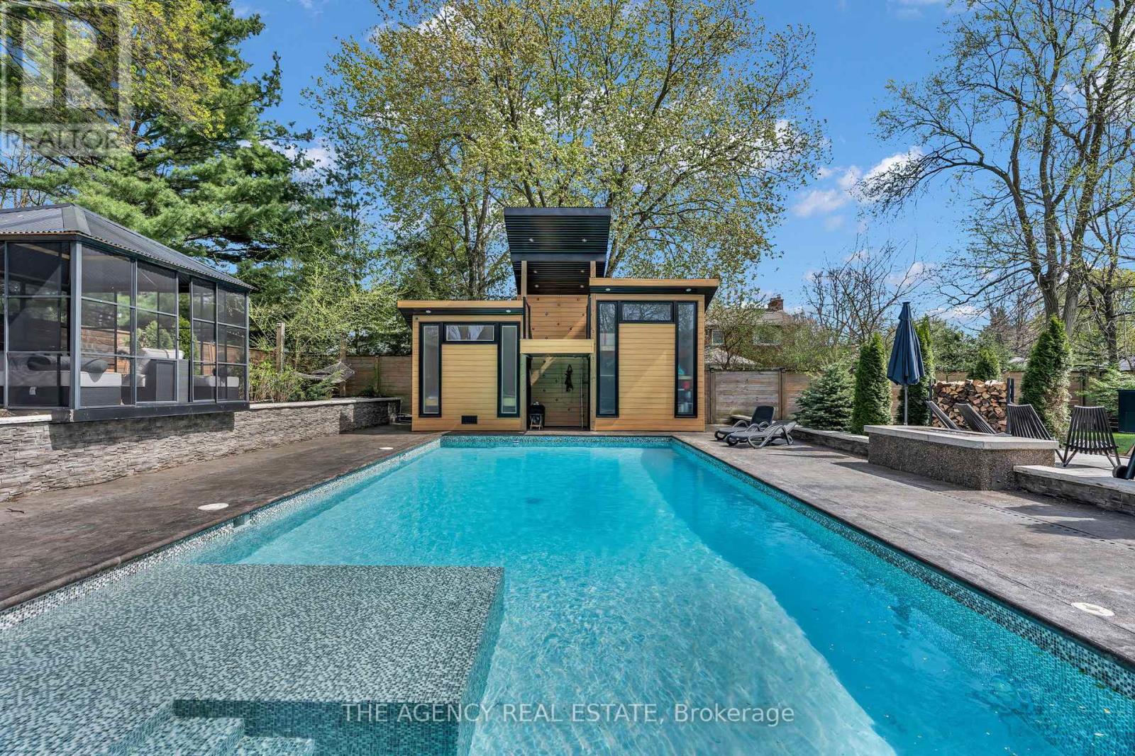 32 HUNT VILLAGE CRESCENT - 45