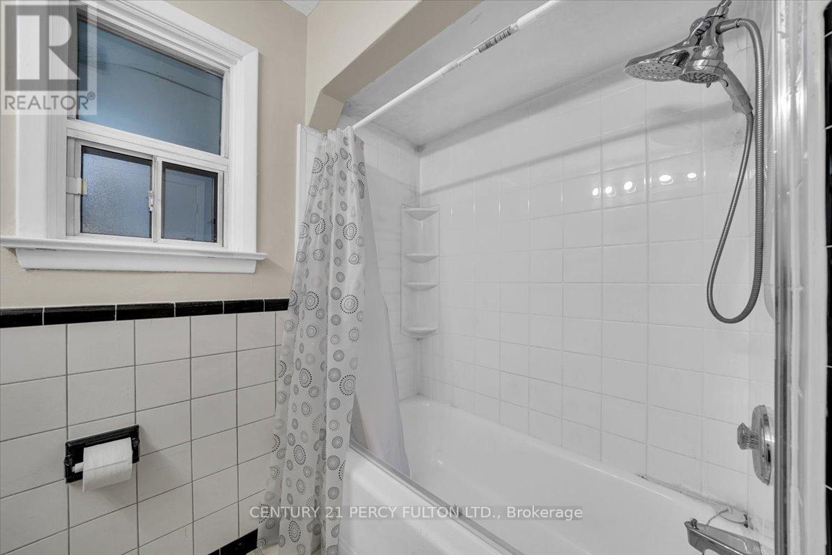 55 CORNWALLIS DRIVE - 14