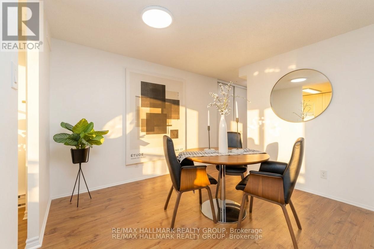 #2003 71 SOMERSET STREET W - 17