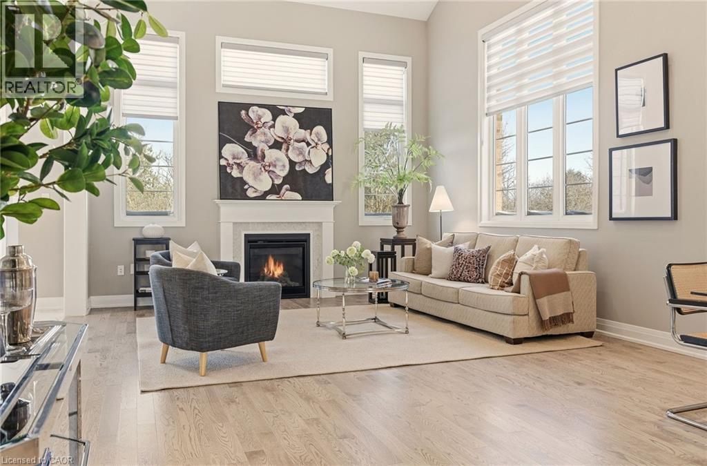 1456 FORD STRATHY Crescent - 19