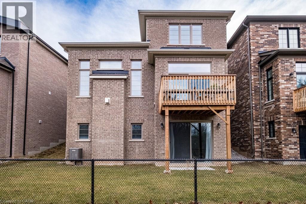 1456 FORD STRATHY Crescent - 48