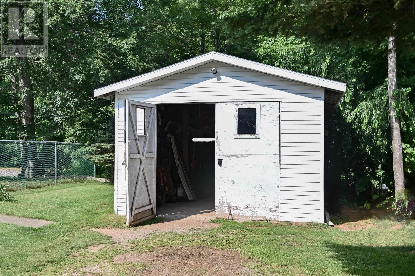 1353 Pinecrest Drive - 39
