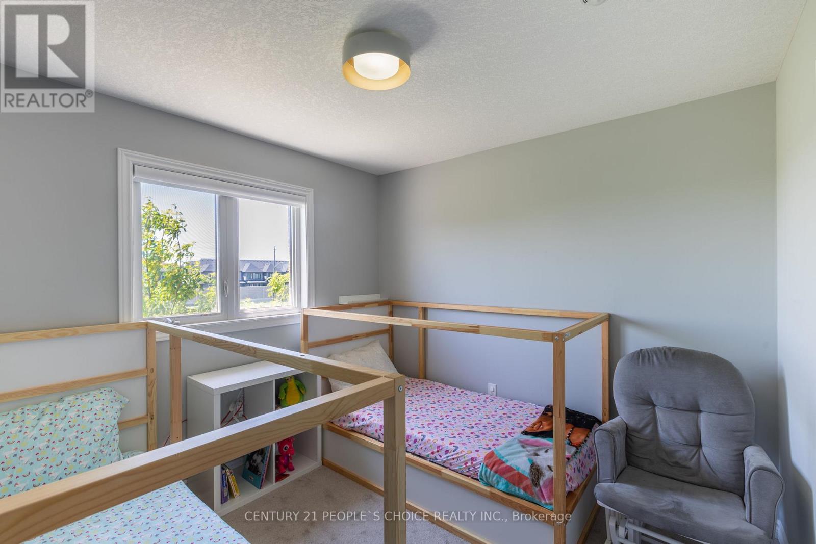 90 MORRISON AVENUE - 33