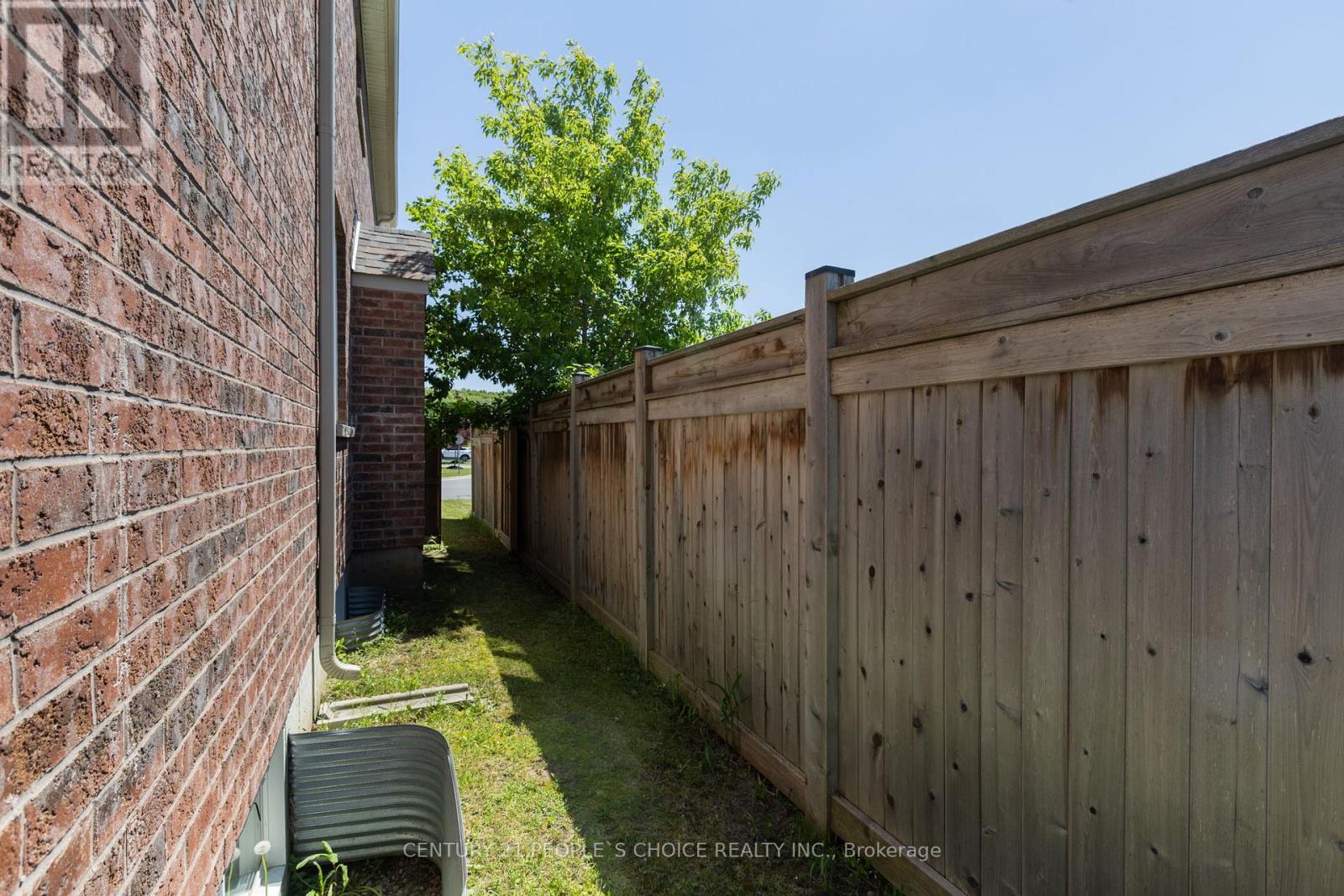 90 MORRISON AVENUE - 35
