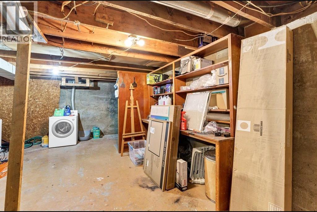 337 4 Street SW - 27