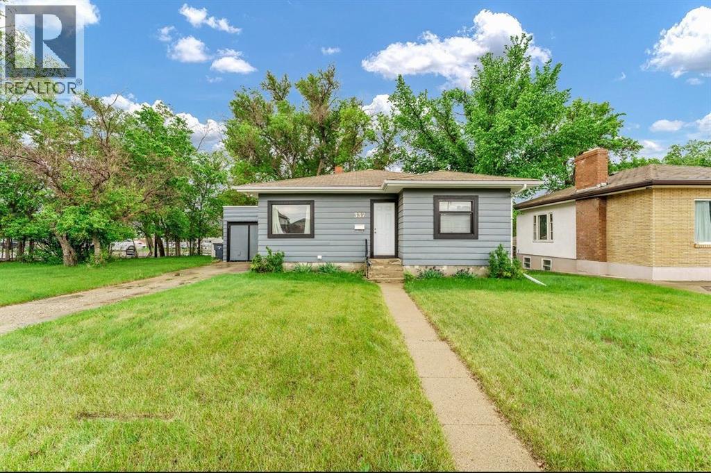 337 4 Street SW - Image 2