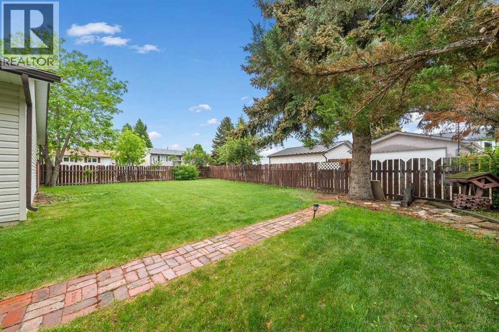 14 Rossdale Avenue SE - 35
