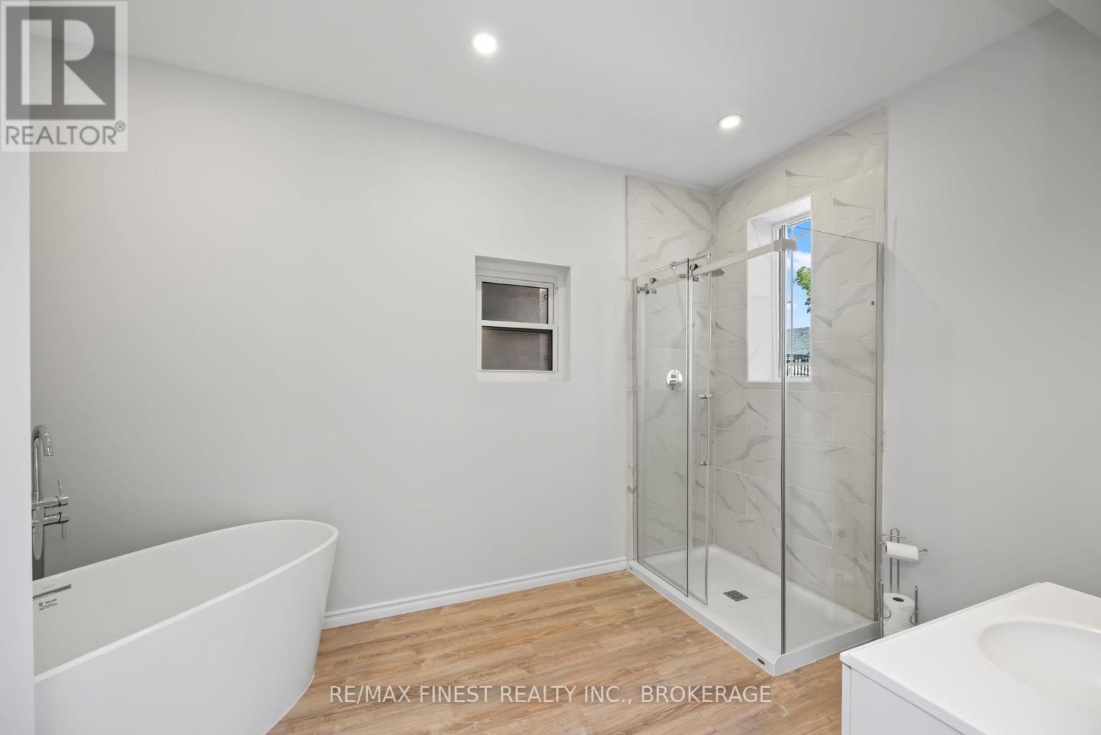 10 VICTORIA AVENUE - Image 25