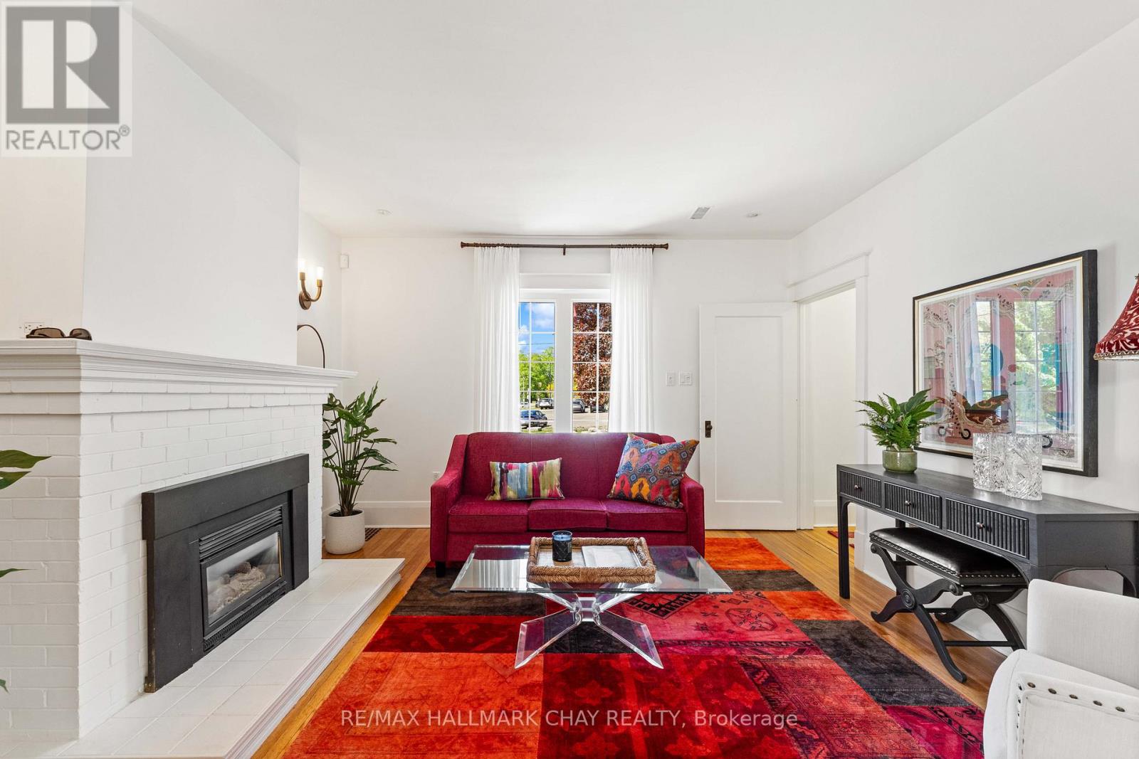 125 TORONTO STREET - 8