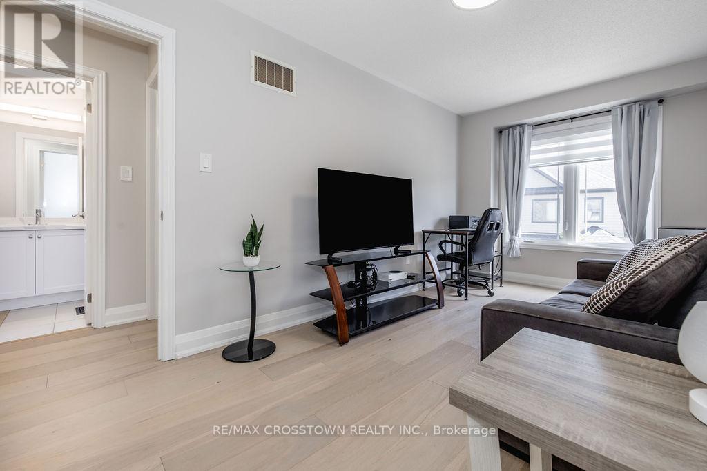18 DENEB STREET - 16