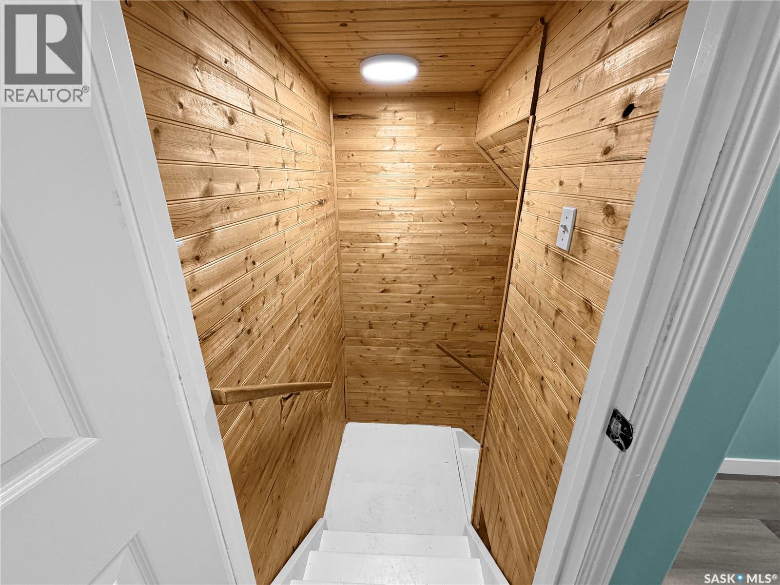 #14 103 Berini DRIVE - 33